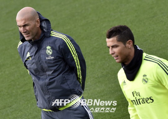 FBL-ESP-REALMADRID-TRAINING