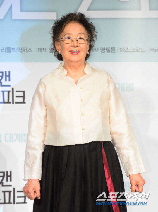  나문희, 5천만이 응원하는 '국민할매' 그랜드슬램