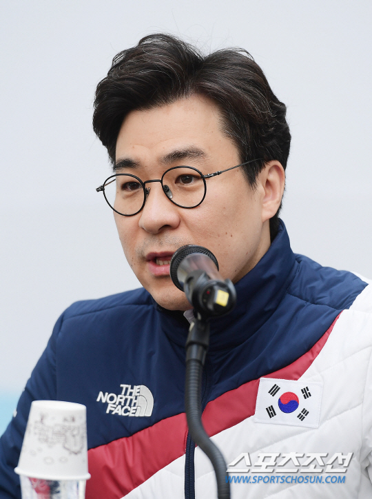 '金만 7개' 김선태 감독 "올림픽 아쉬움, 세계선수권서 해소"