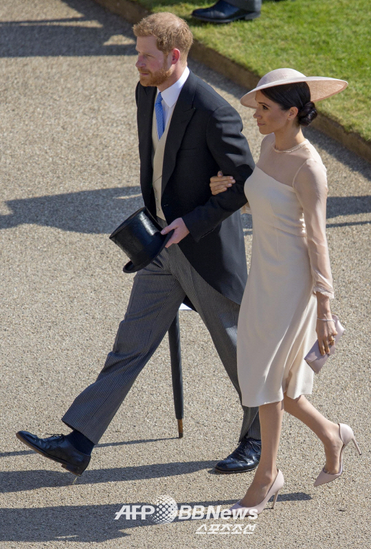  "달달한 신혼"…메건 마클, 해리 왕자와 결혼 후 첫 공식 행사