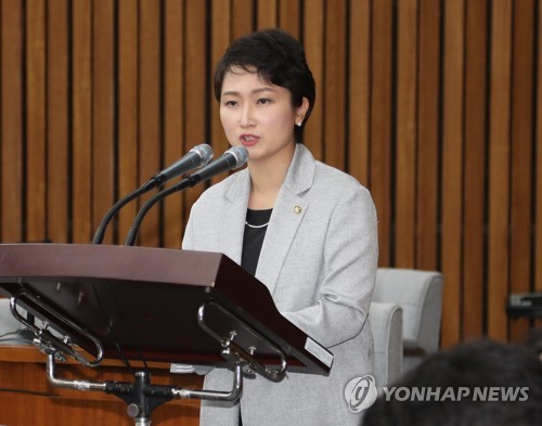 "한국 난민법, 가짜난민 부르는 법" 지적도…국회서 토론회
