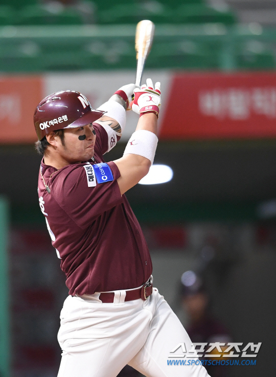 '역사적 홈런' 박병호 KBO 1호 3년 연속 40홈런 달성