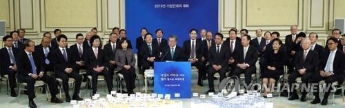 '외출 잦은' 총수들, 정부와 잇단 경제활력 소통 '기대속 부담'