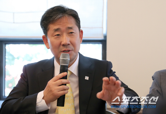 박양우 장관"100명의 외교관이 못하는 일,1명의 국대가 할수있다" 
