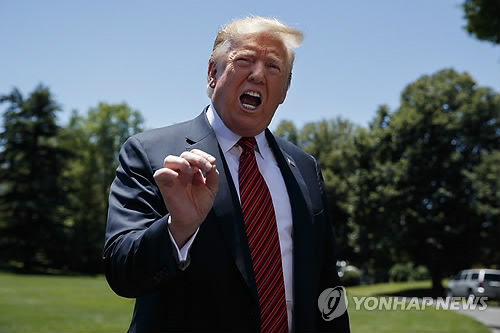 트럼프 "북한과 매우 잘 해나갈 것…서두를 것 없다"