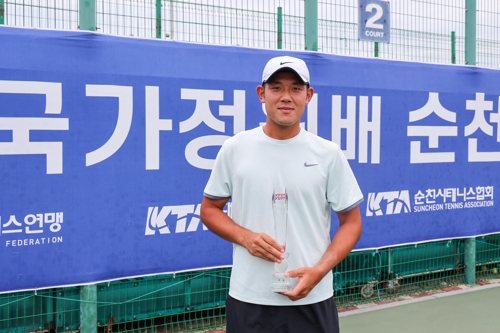 김재환·안유진, 순천오픈 테니스 남녀 단식 우승