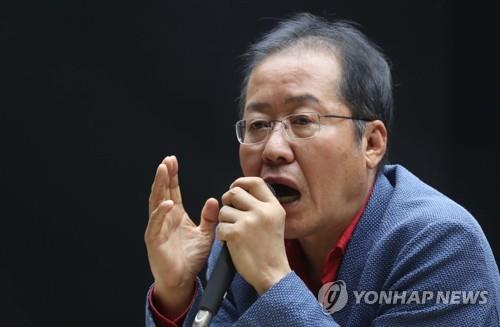 홍준표 "나경원子 국적 공개" 민경욱 "내부총질"…설전 2라운드