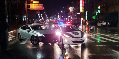 교통사고 후 추격하는 경찰차까지 '꽝'…만취운전자 체포