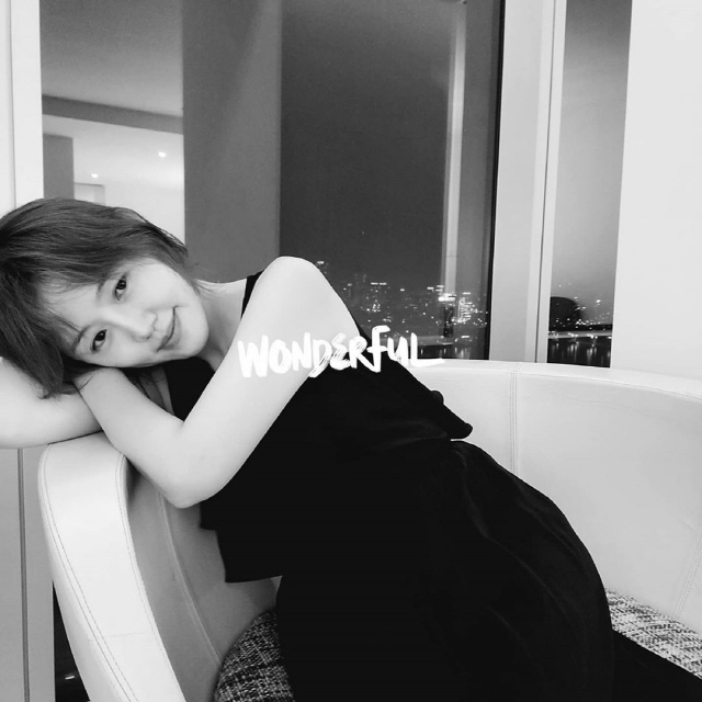 '정준호♥' 이하정, 子 시욱이가 찍어준 '스윗 사진'…흑백으로 더한 우…
