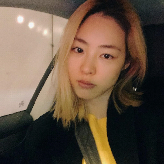 이연희, ♥연상남편과 결혼 후 파격적인 탈색…"핑크머리 변신 전"