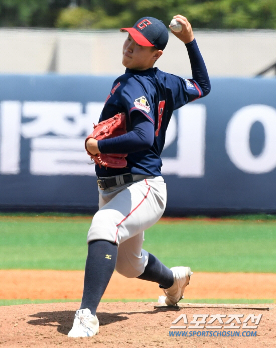 [오피셜]NC, '학교폭력 논란' 김유성 결국 지명 철회