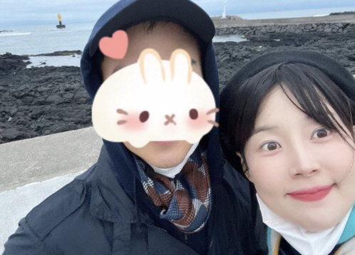 '10년 만에 임신' 한지혜, 6세 연상 검사 남편♥과 주말 데이트 '신…