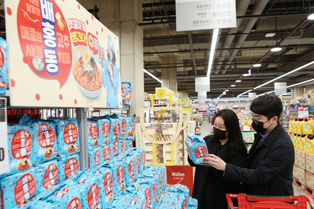 농심 ' 배홍동비빔면', 4주 만에 700만 개 판매 돌풍