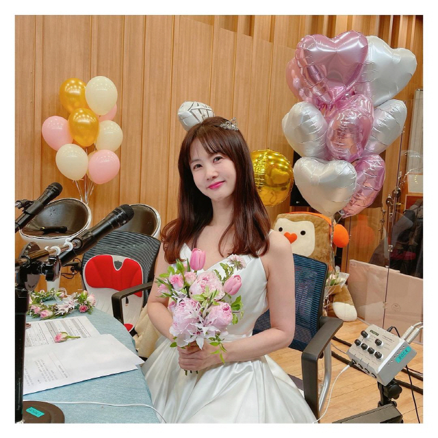 박소현, 드레스+부케+왕반지까지 결혼식 공개…"축하해주셔서 감사해요"