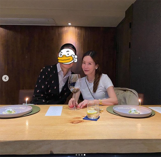 김정은, ♥재미교포 남편과 결혼 5주년…"고급 레스토랑서 로맨틱 데이트"