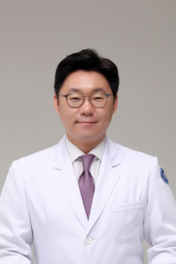 인천세종병원 고진 과장, 아시아 최초 '복강경 혈관 수술' 성공