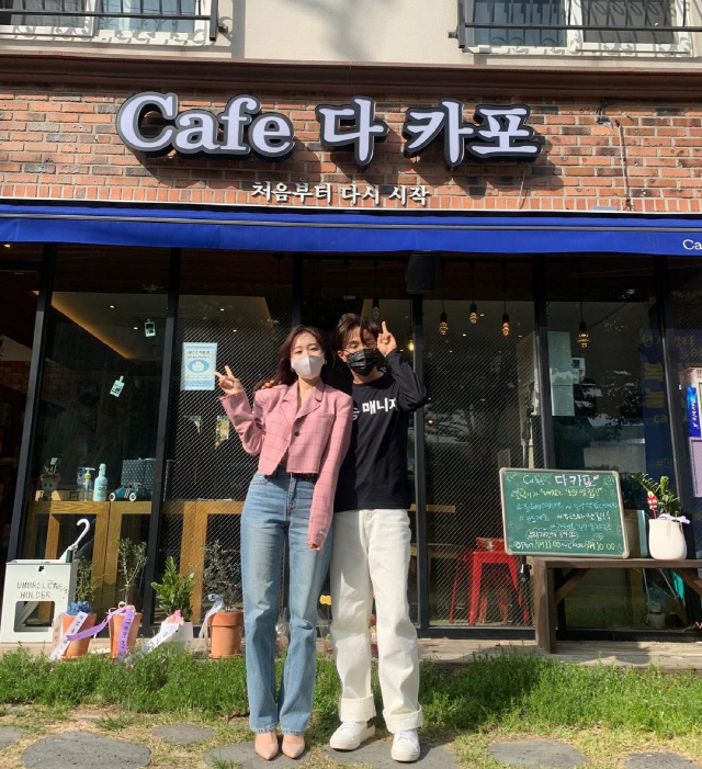 박성광♥이솔이, 카페 개업한 임송 홍보 위해 '일일 알바생' 변신