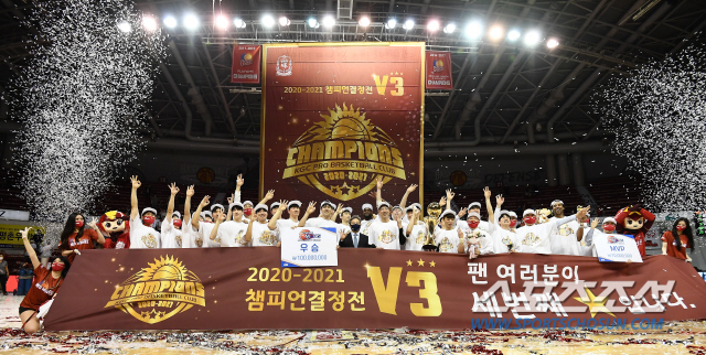 KBL 챔프전의 '옥에 티'…'주목받고 싶었는데…'