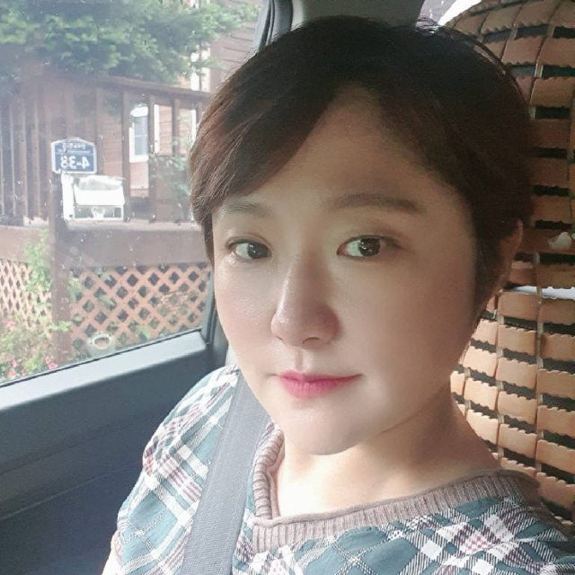 '싱글맘' 김현숙, 11kg 감량하더니 V라인도 살아있네…포토샵 인 줄