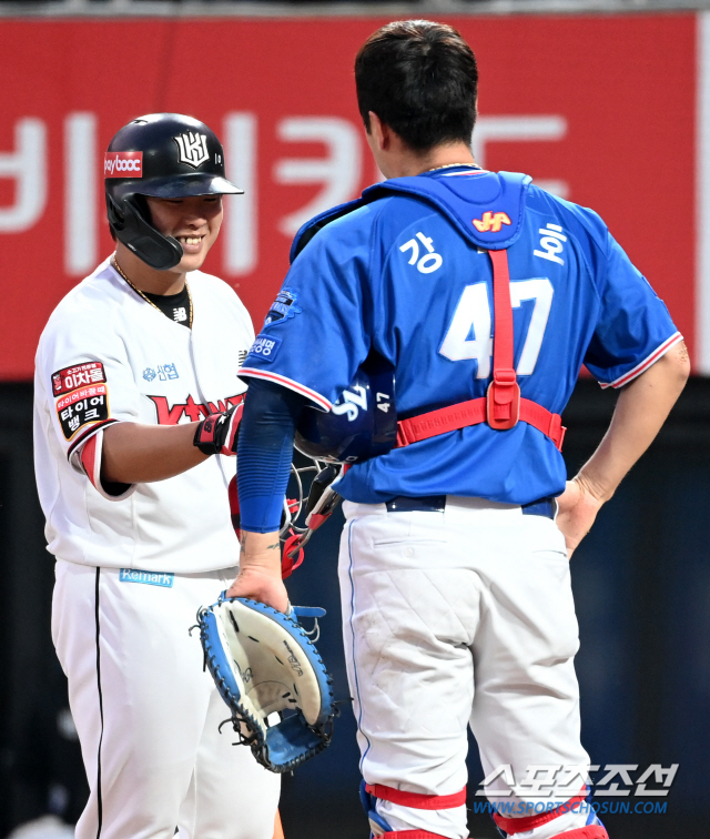 '만화같은 4할-200안타' 시프트깨는 강백호에게도 만화일까