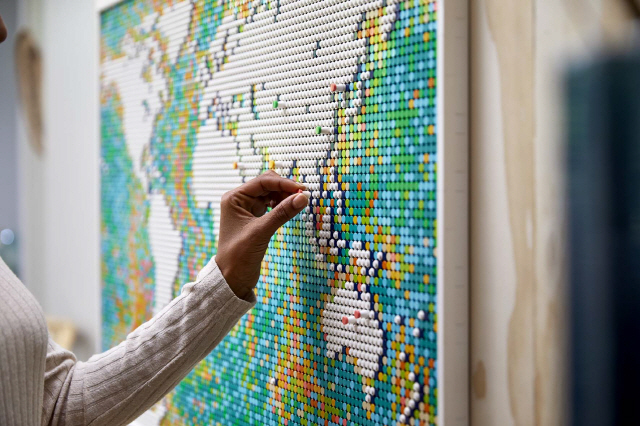 레고, 여행 염원 담은 '레고 아트 세계 지도' 출시