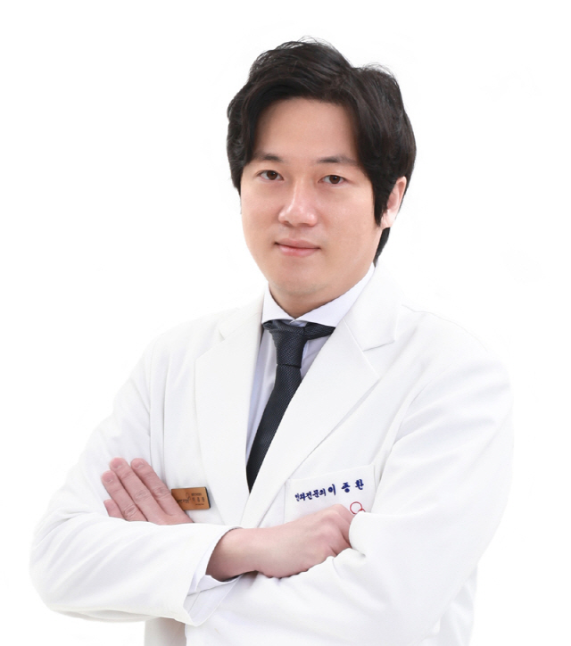  아이돌도 피하지 못한 젊은층 망막박리 이유는?