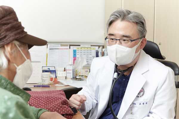 한림대성심병원 국내 최초 '경동맥 TAVI 시술' 성공