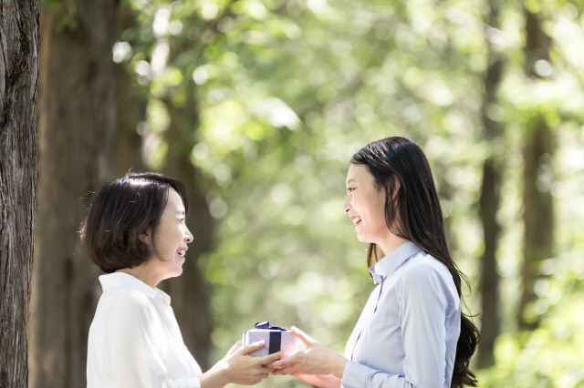 워커힐 호텔앤리조트, 일상 복귀 앞둔 부모님께 감사 전하는 ‘효(孝)캉스…