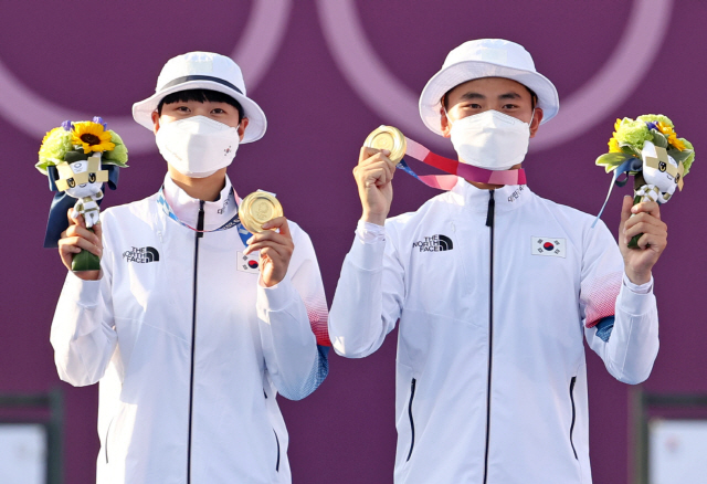  천재X천재, 중고교 제패 이후, 순식간 성인 무대 평정한 두 천재 안 …