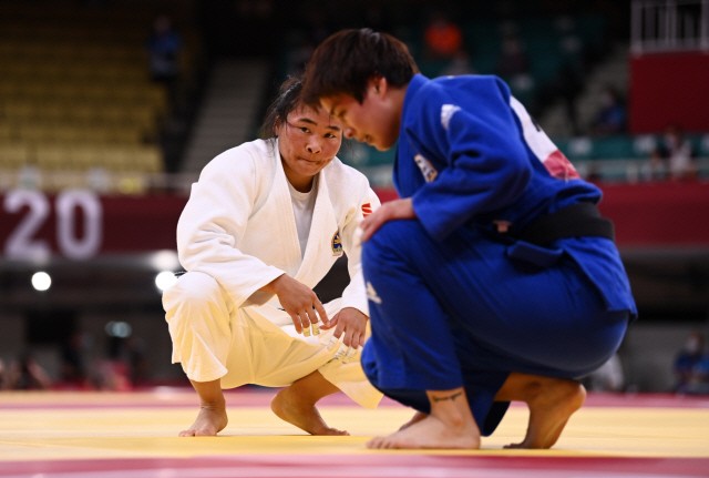 한국 유도, 단체전서 몽골에 완패…은1동2로 대회 마감