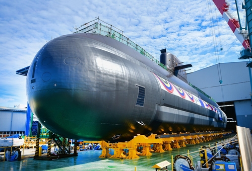 3천t급 잠수함 3번함 '신채호함' 진수…전략표적 타격 SLBM 탑재