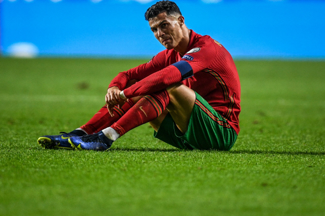 호날두,이러다 월드컵 못 나갈라…포르투갈 본선 직행 좌절