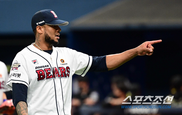 '225K' 두산 미란다, 2021 KBO 최고의 별 '우뚝'