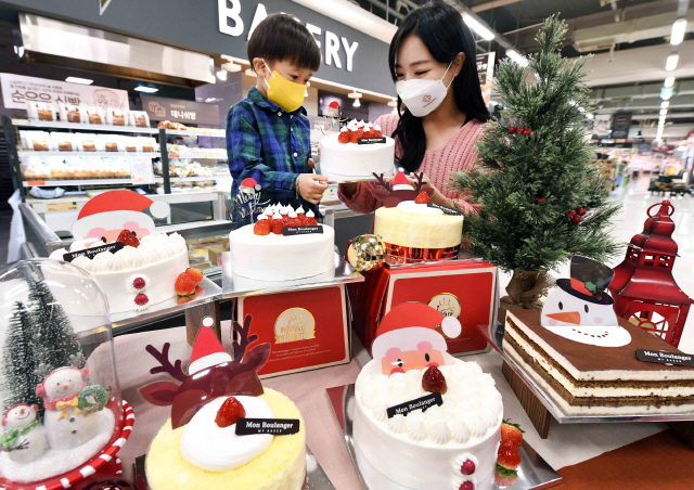 홈플러스, 크리스마스 케이크 사전 예약 30% 할인 판매