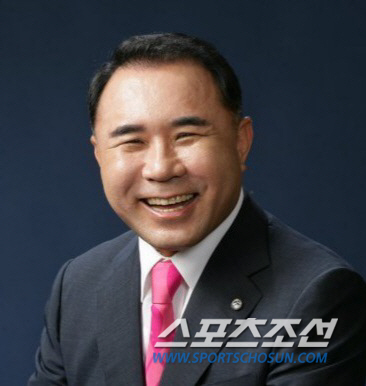 윤홍근 빙상연맹회장,2022베이징올림픽 선수단장 내정