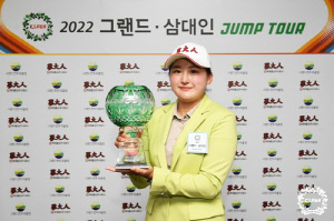 리슈잉·아라타케 자매 등 내년 KLPGA 외국인 선수 대거 출격