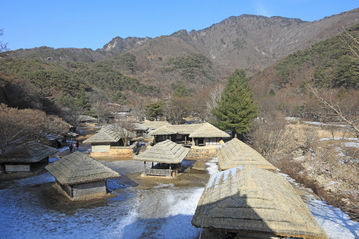 "외국인 오기 전에 먼저 찜", K-콘텐츠 성지 속으로