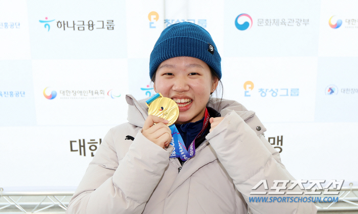 '17세 노르딕 신성'김윤지,3관왕 질주..."오늘 마지막 경기 4관왕!…