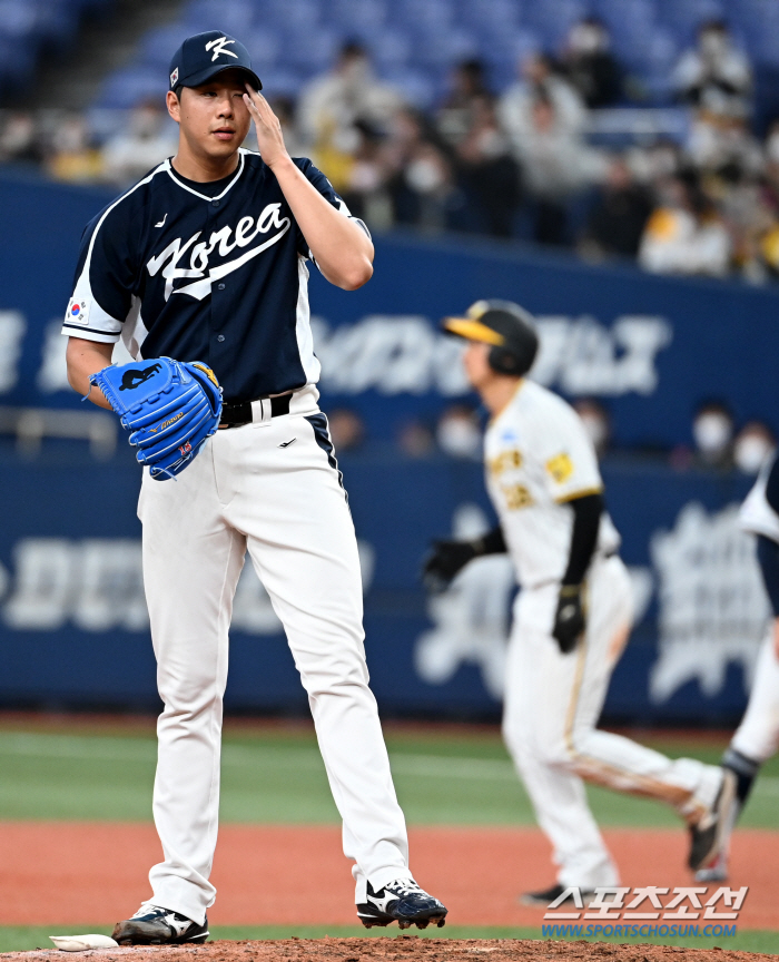 7,8회 6실점 한국. 158㎞ 세이브왕, 157㎞ 홀드왕은 어디 있었나…