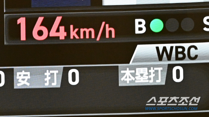 아버지의 12번째 기일…164km 괴물, 日 에이스 계보 잇다