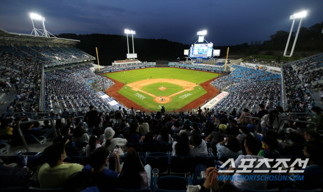 '흥행 기폭제 될줄 알았는데…' 도쿄돔 참사 와중에 다가오는 KBO 개막…