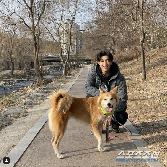 [SC이슈]이기우가 쏘아 올린 '개 가축 논란'…"애완견 성대수술은 학대…