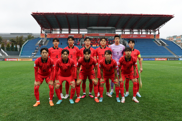 김은중호, '저질축구' 中 꺾고 U-20 亞컵 4강 진출…WC행 티켓 획…