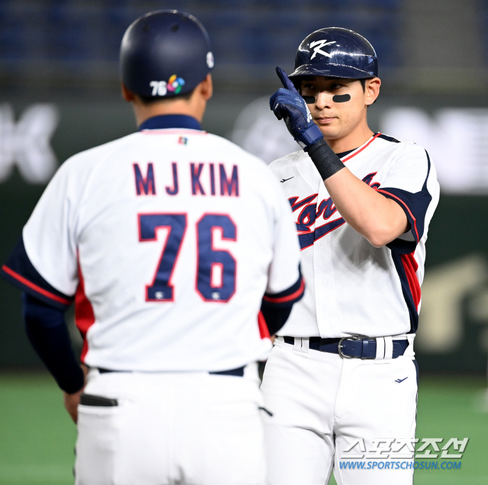 이정후에게 관심 많은 일본 "혹시 NPB 오고 싶은 생각 없어?"