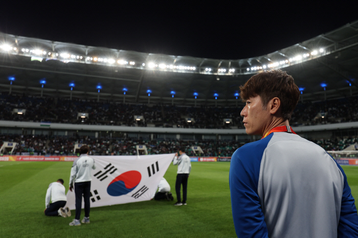 김은중호 U-20 亞컵 결승행 좌절, GK 김준홍 선방쇼에도 '강호' 우…