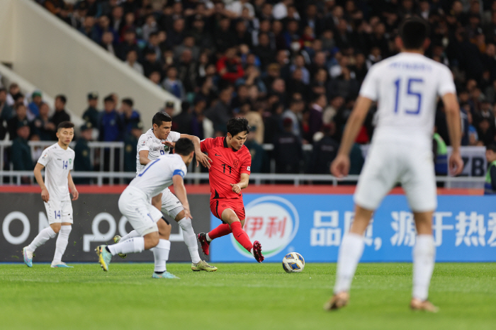 김은중호 U-20 亞컵 결승행 좌절, GK 김준홍 선방쇼에도 '강호' 우…