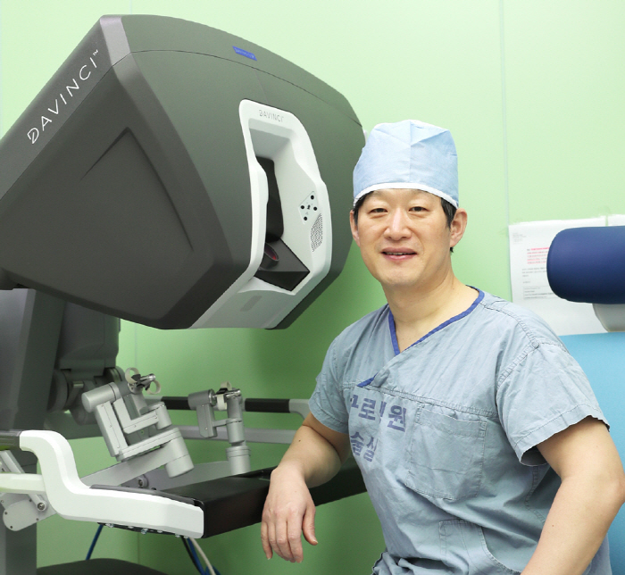 고려대 구로병원에 세계 최초 '단일공 흉부 로봇수술 교육센터' 설립…김현…