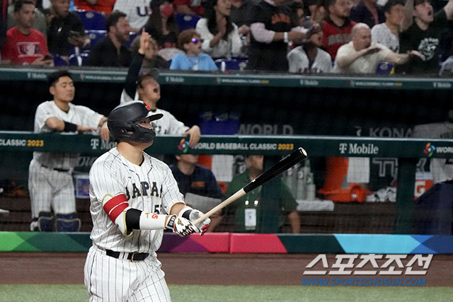 WBC 우승 일본대표팀 개선, 5번 강등 후 살아난 무라카미 "3년 뒤에…