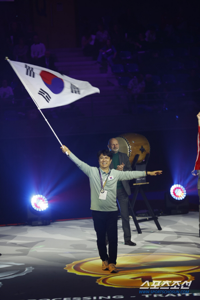 '월클 金손'대한민국,佛국제장애인기능올림픽 7연패 쾌거!