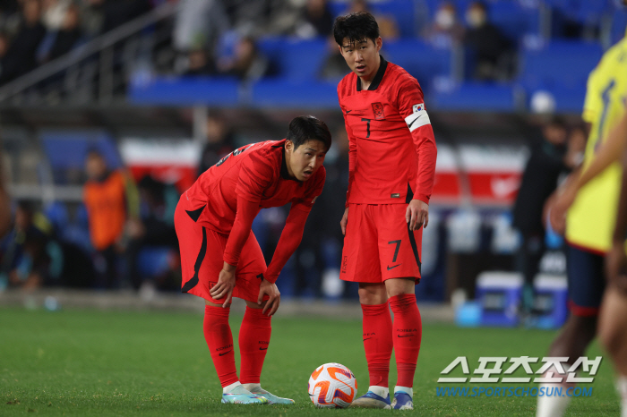 [우루과이전 현장라인업]이강인 드디어 선발, 손흥민-김민재 '공수 지휘'…